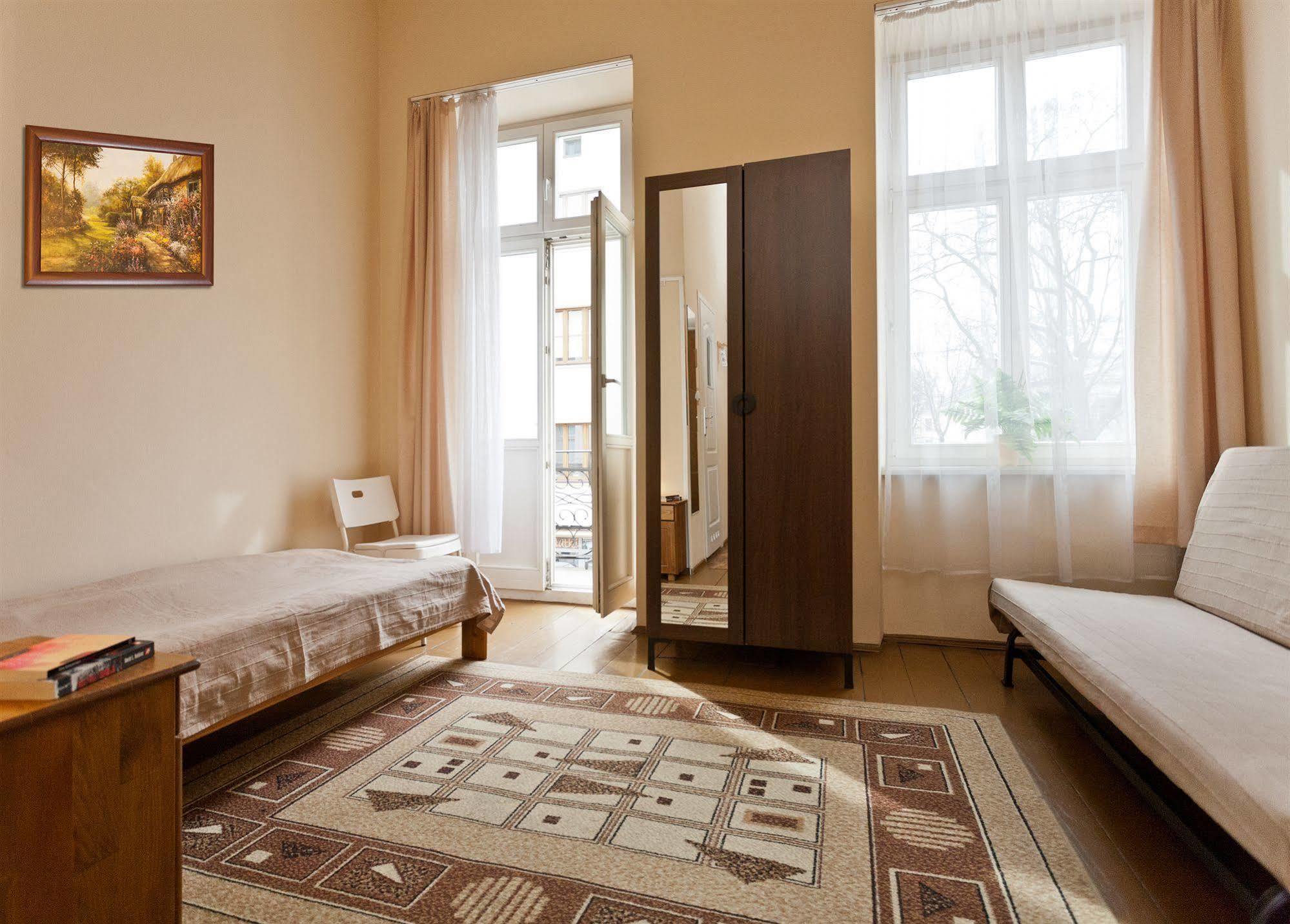 Enigma Hostel Krakow Ngoại thất bức ảnh
