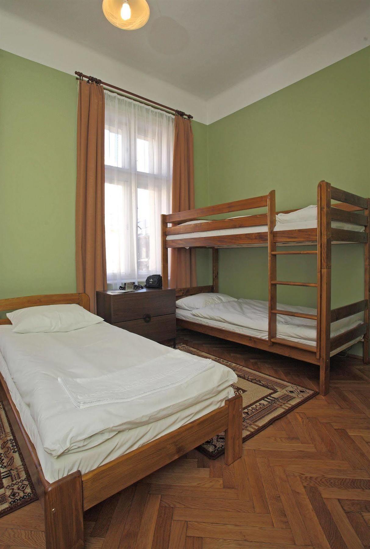 Enigma Hostel Krakow Ngoại thất bức ảnh
