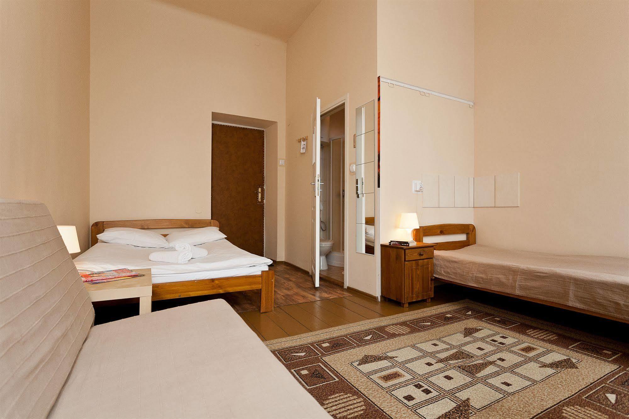 Enigma Hostel Krakow Ngoại thất bức ảnh
