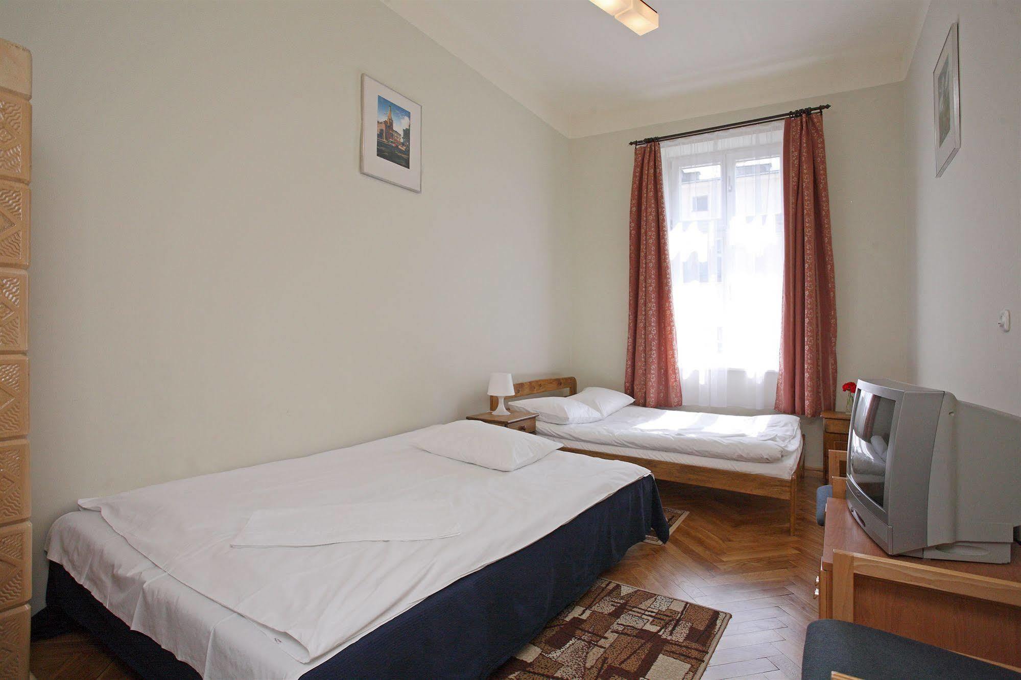 Enigma Hostel Krakow Ngoại thất bức ảnh