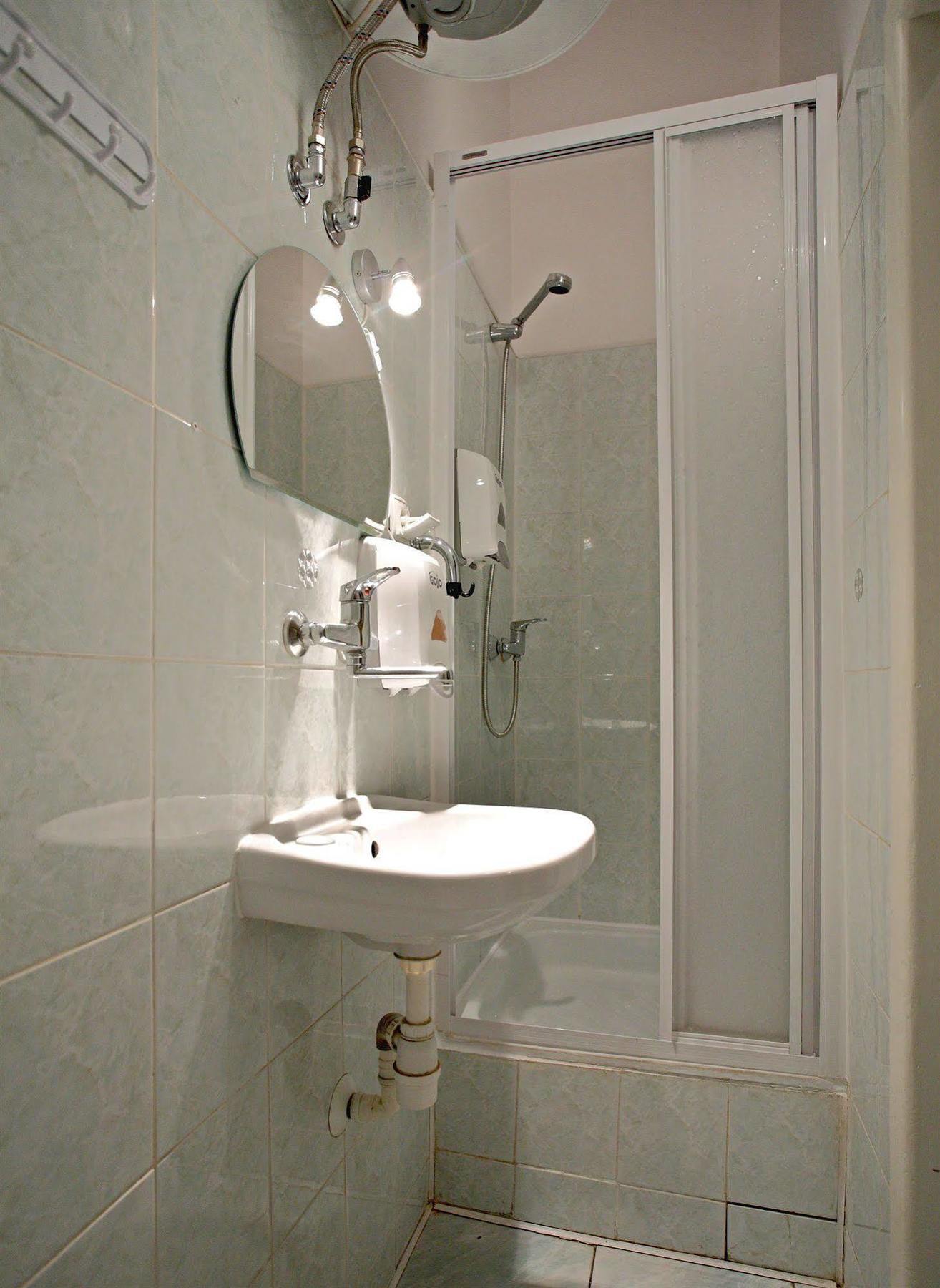 Enigma Hostel Krakow Ngoại thất bức ảnh