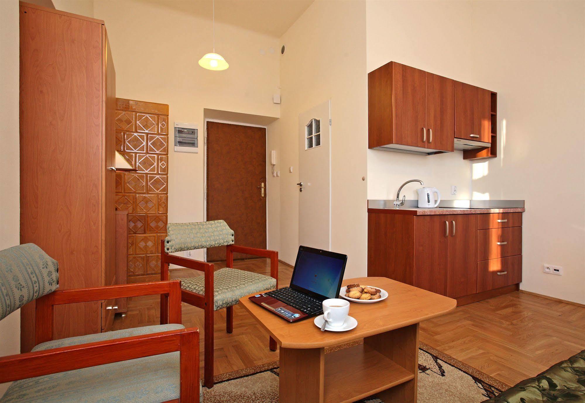 Enigma Hostel Krakow Ngoại thất bức ảnh